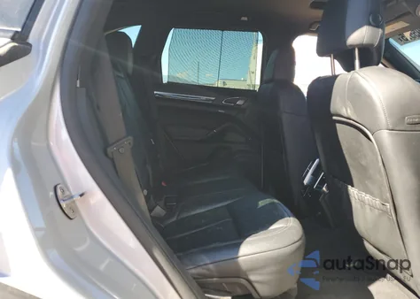 2014 Porsche Cayenne z USA, uszkodzony, nr VIN WP1AF2A23ELA38325